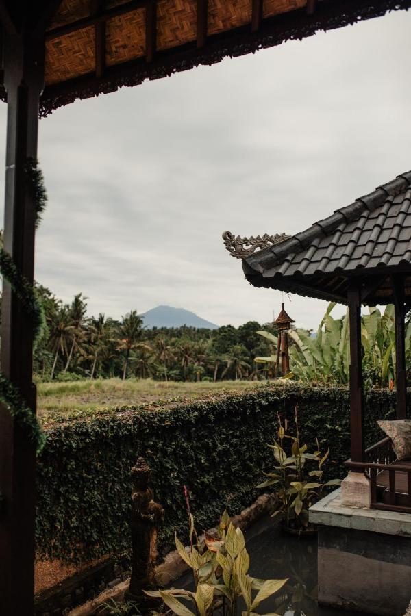 Mandala Desa Hotel Sukawati Exterior foto