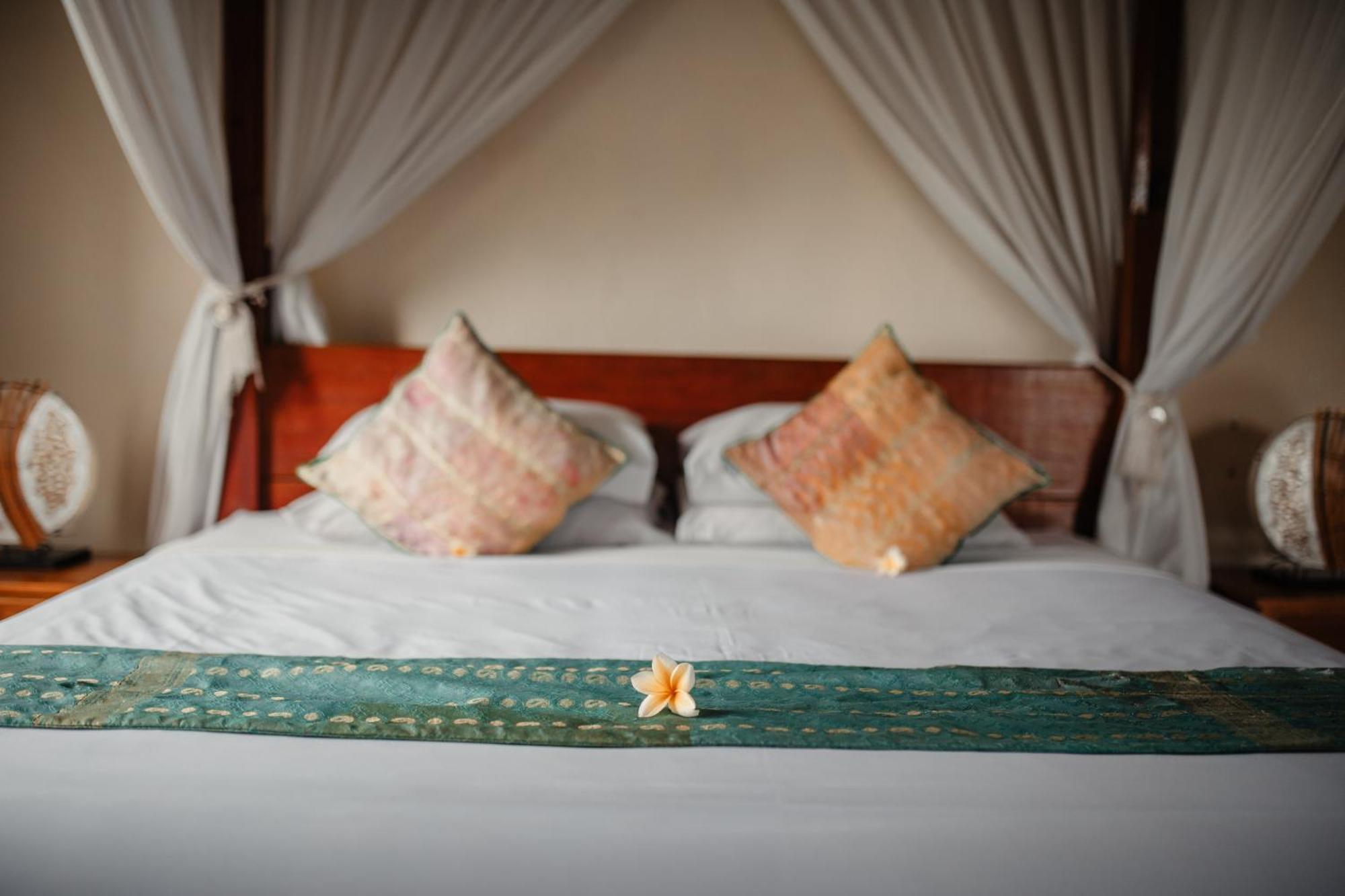 Mandala Desa Hotel Sukawati Exterior foto